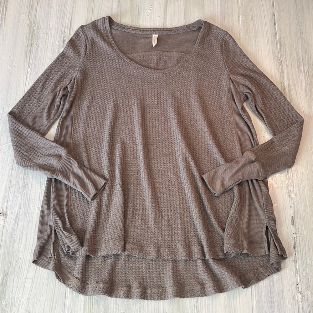 💚5/$25 SALE!💚 Wishlist Women's Taupe Long Sleeve Waffle Top Sz S
